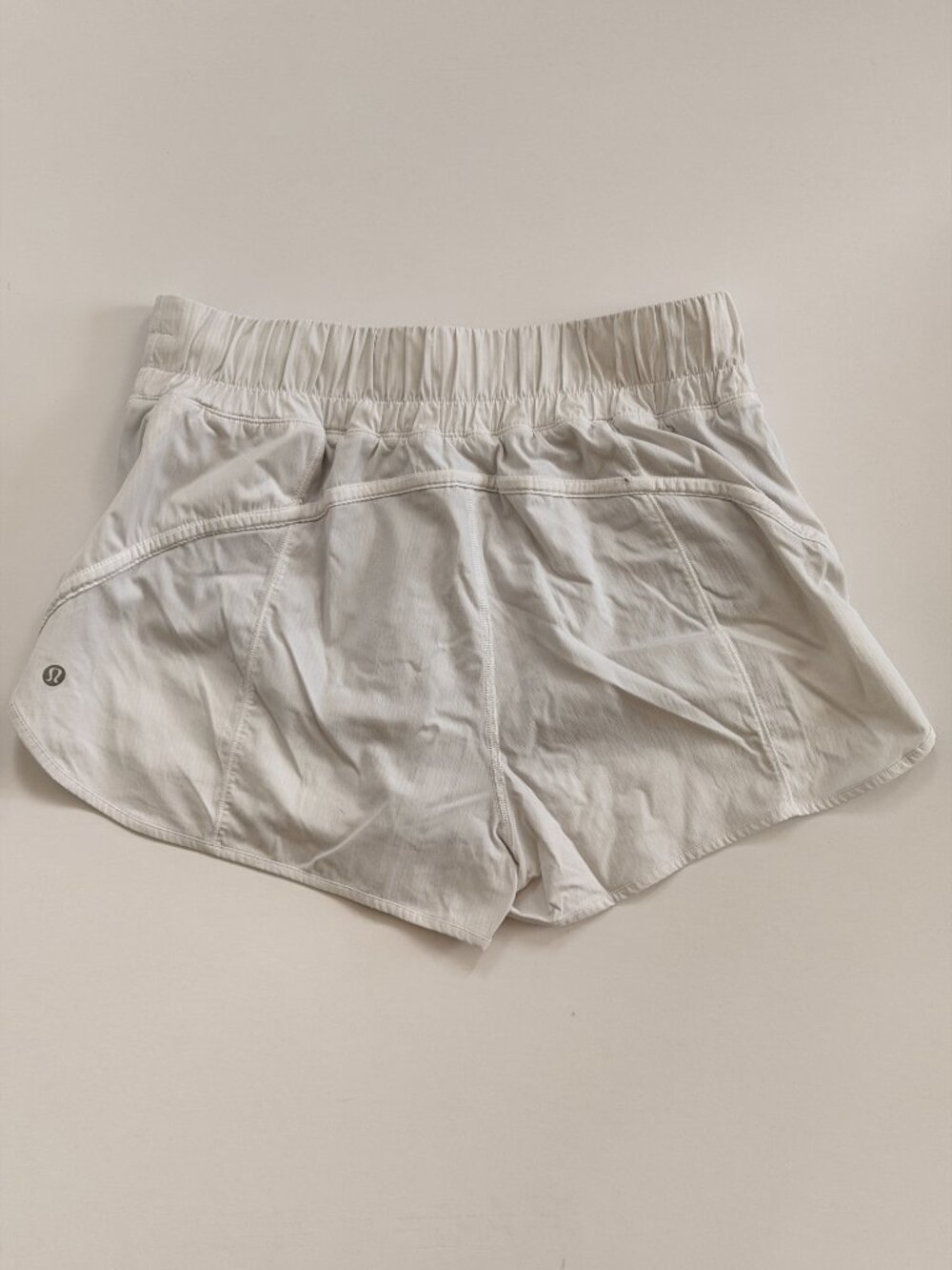 Lululememon White Track That High-Rise Lined Short 3" - Size 10 - Picture 5 of 6